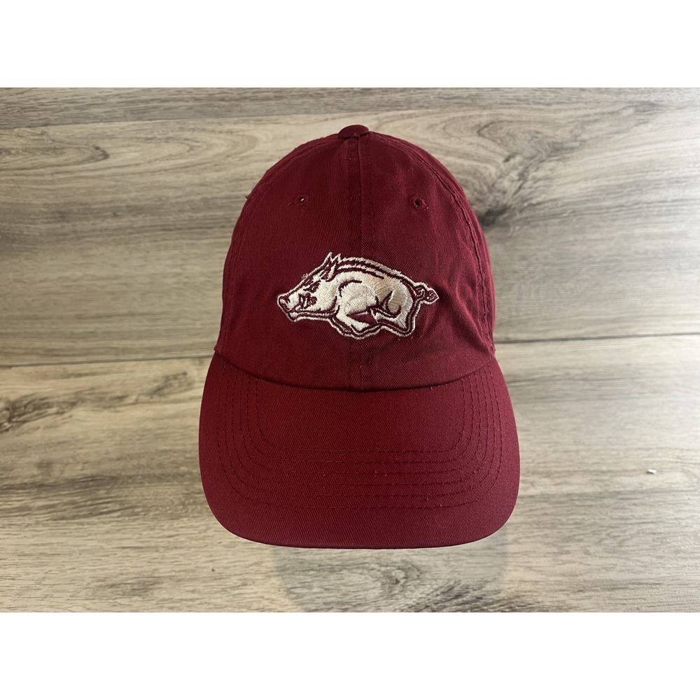 Vintage Captivating Headgear Arkansas‎ Razorbacks Strapback Hat Cap Red